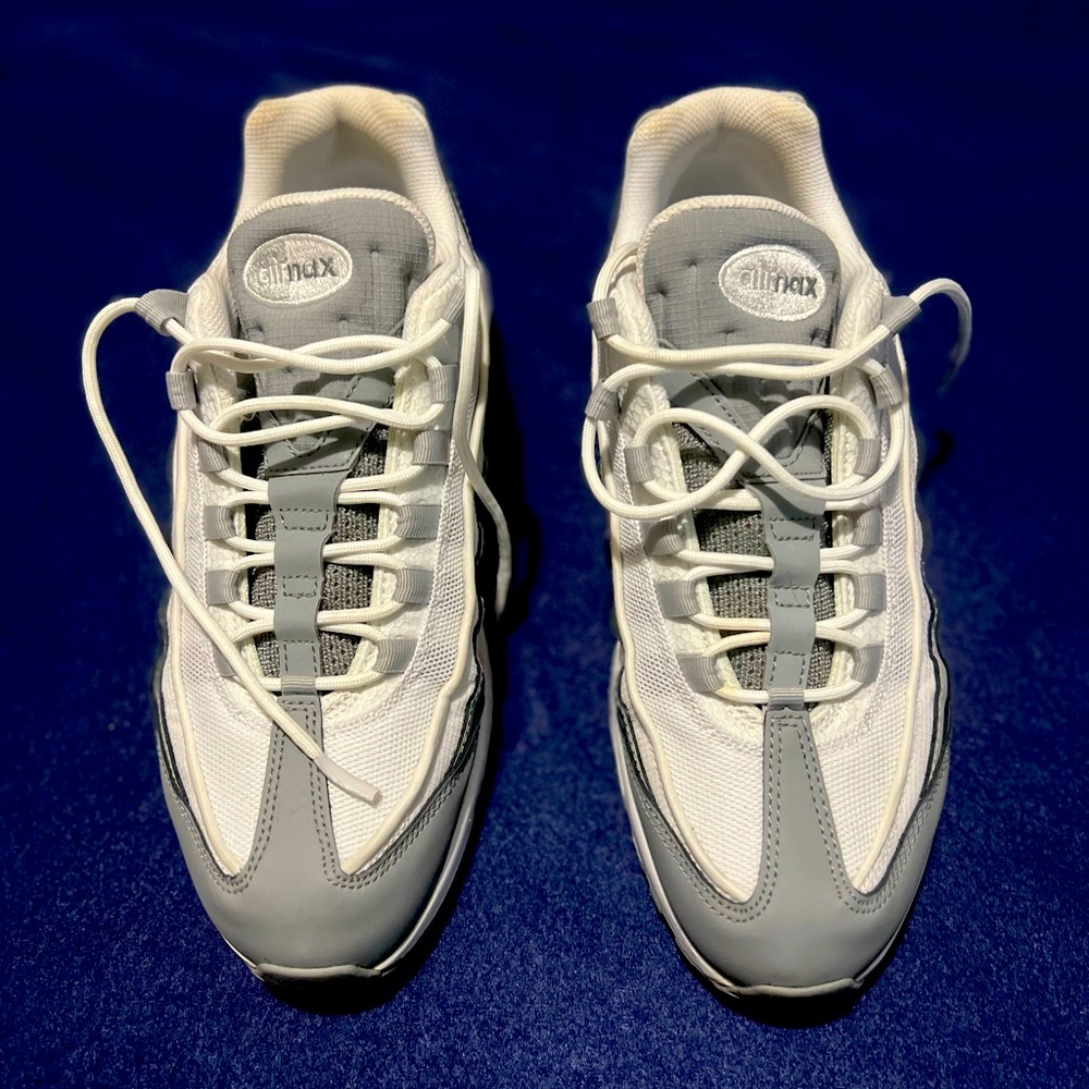 Nike Air Max 95 Essential